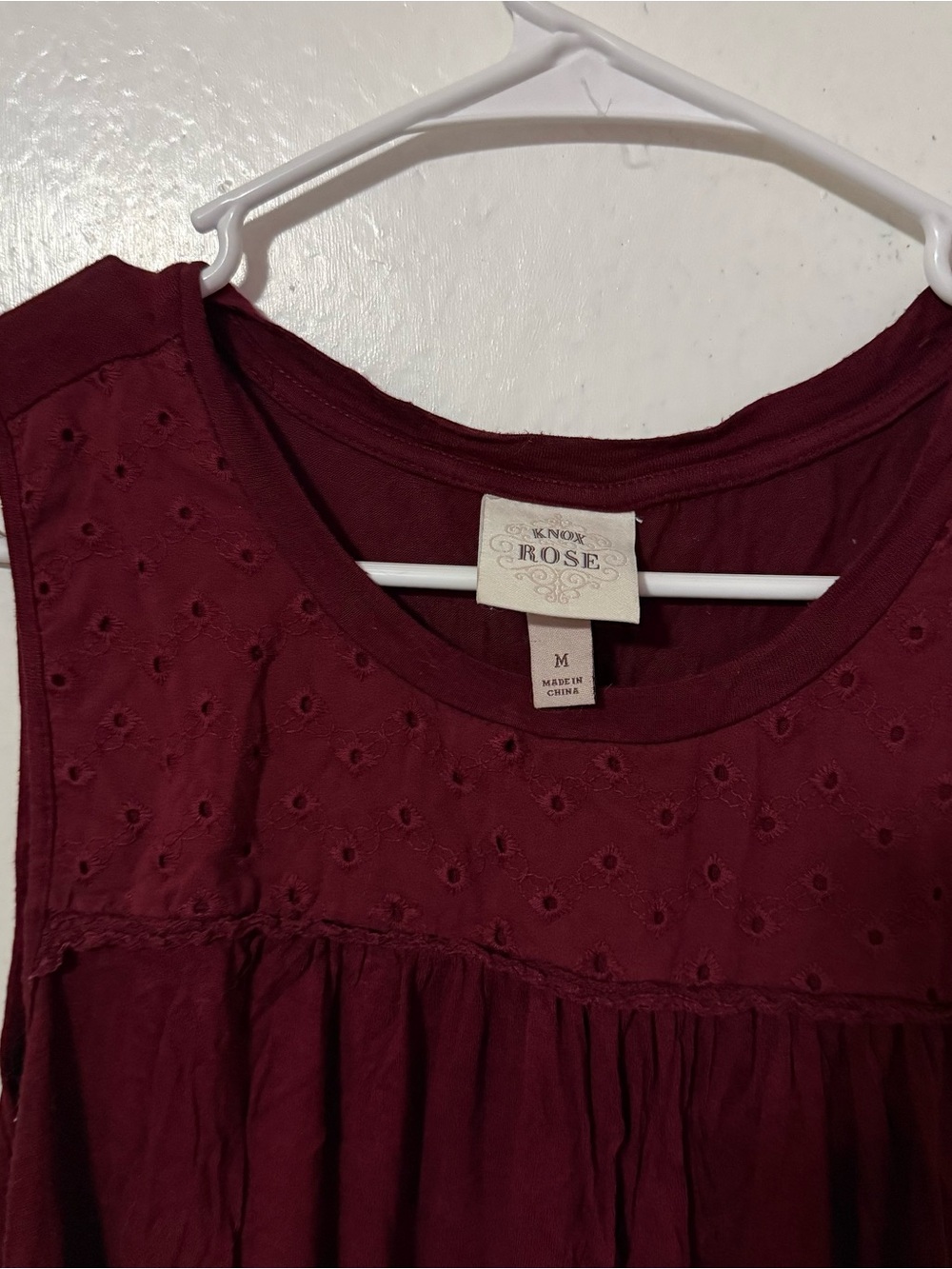 Knox Rose Sleeveless Eyelet Yoke Camisole - Wine